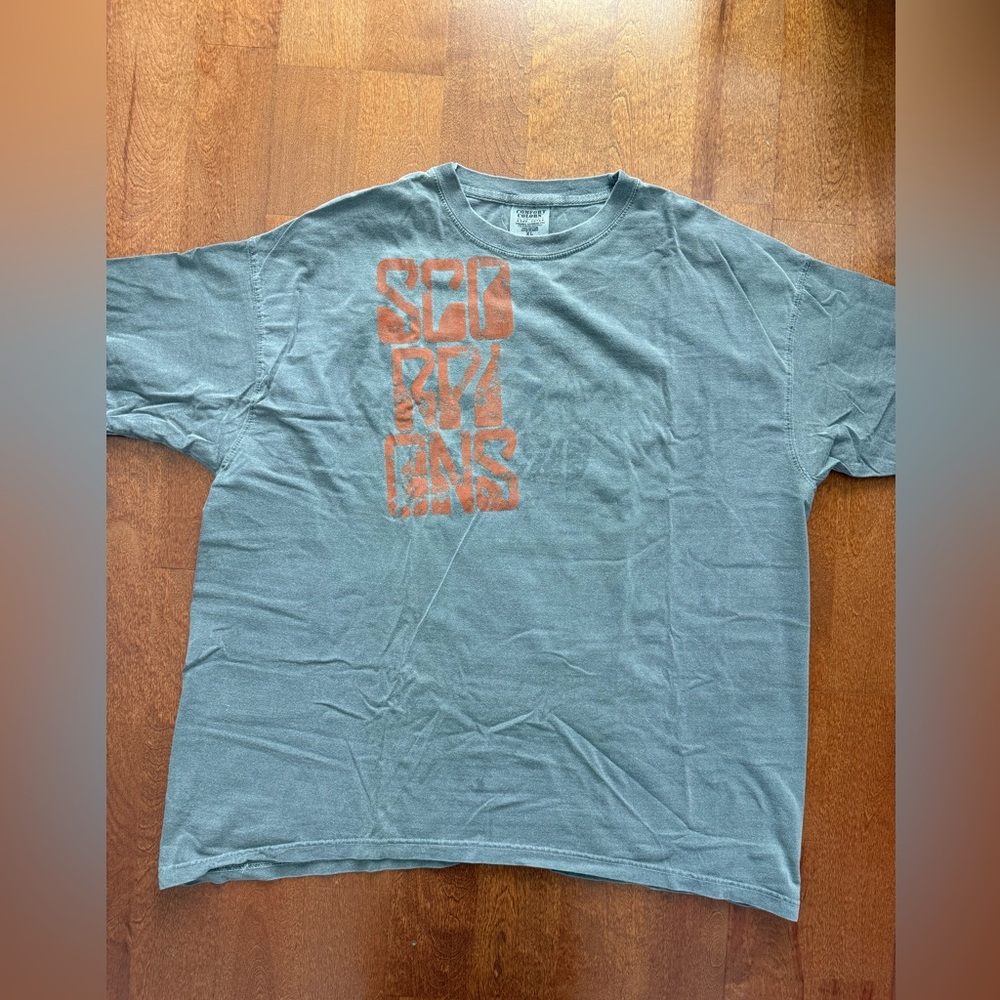 Humanity World Tour Scorpions Graphic Tee - Gray and Orange